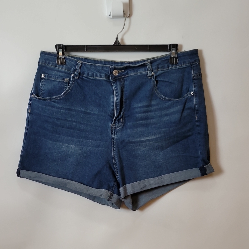 Blue Jean Shorts with Rolled Hems and Stretch - Picture 5 of 8